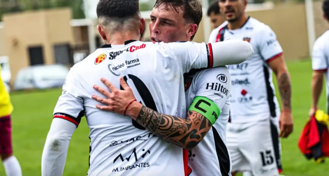 FADEP celebra el doblete de Matías Persia en la victoria 2-0 sobre Atenas